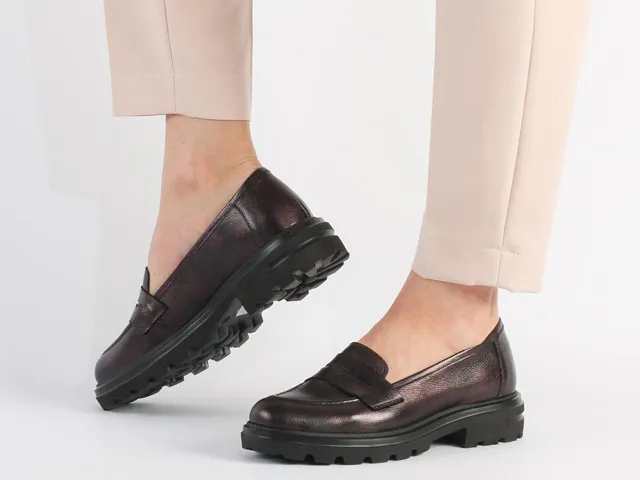 Komfort i elegancja, czyli mokasyny damskie